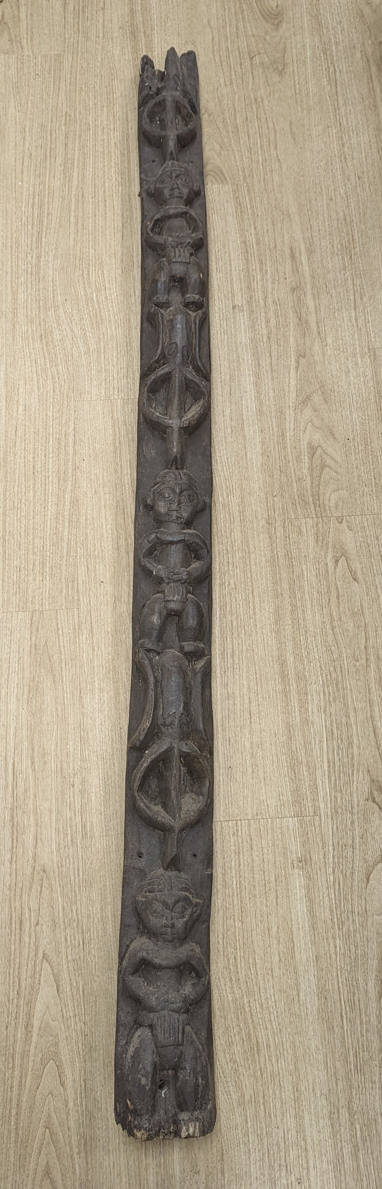 A large African carved totum 188cm